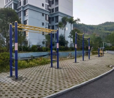 柳州市古亭山小区室外健身器材安装