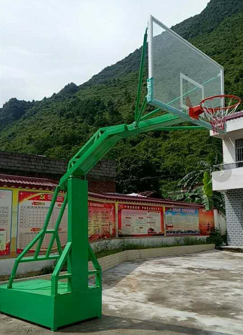 篮球架厂家成冠体育